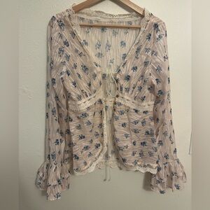 SHEIN Cream and Blue Floral Blouse with Lace boho